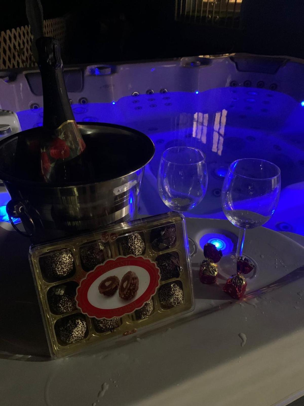Casa Rural Malaga Monkey Love Con Jacuzzi Iznate Kültér fotó
